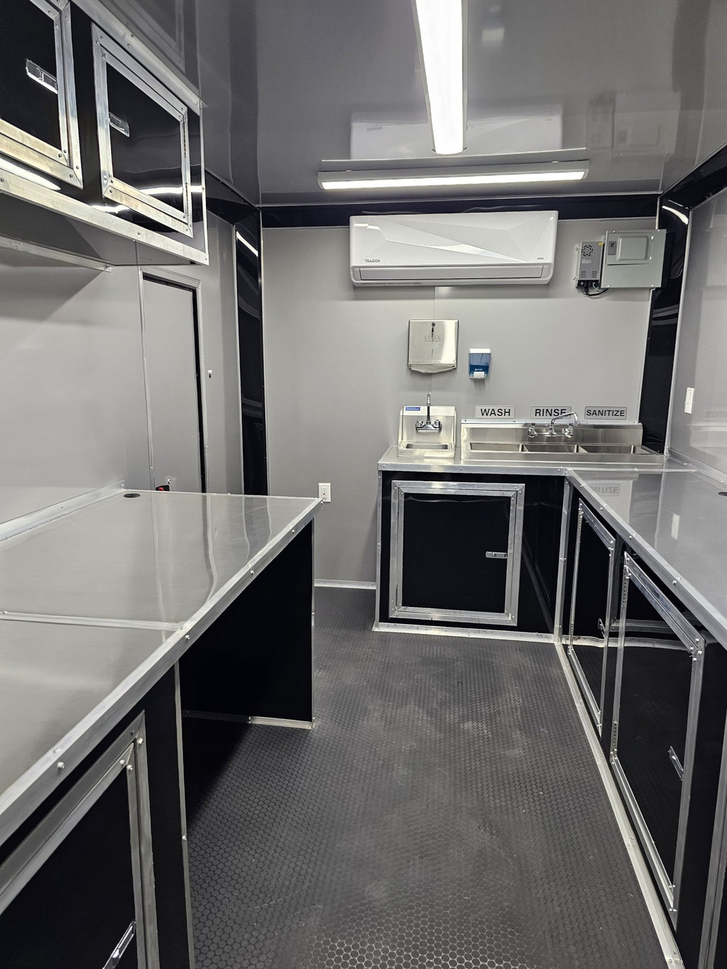 18 Ft Dirty Soda Bar Trailer
