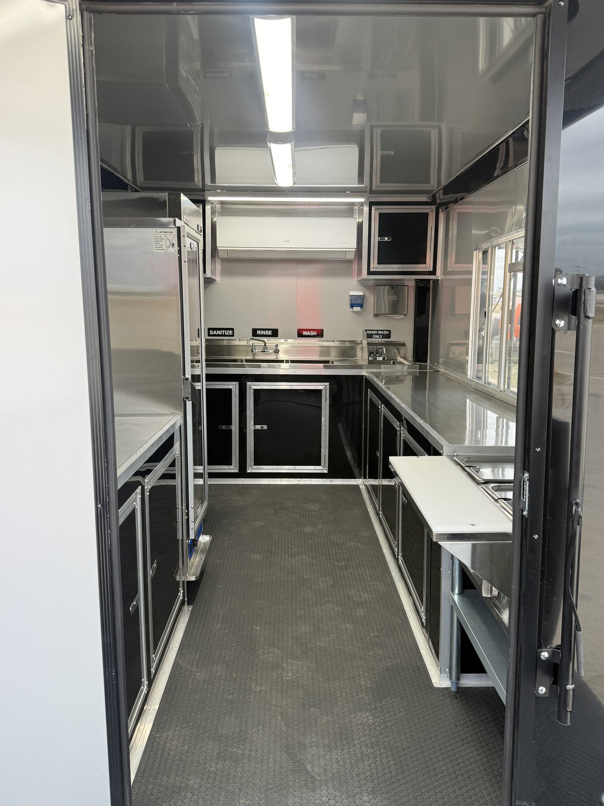20 Ft Porch Food Trailer