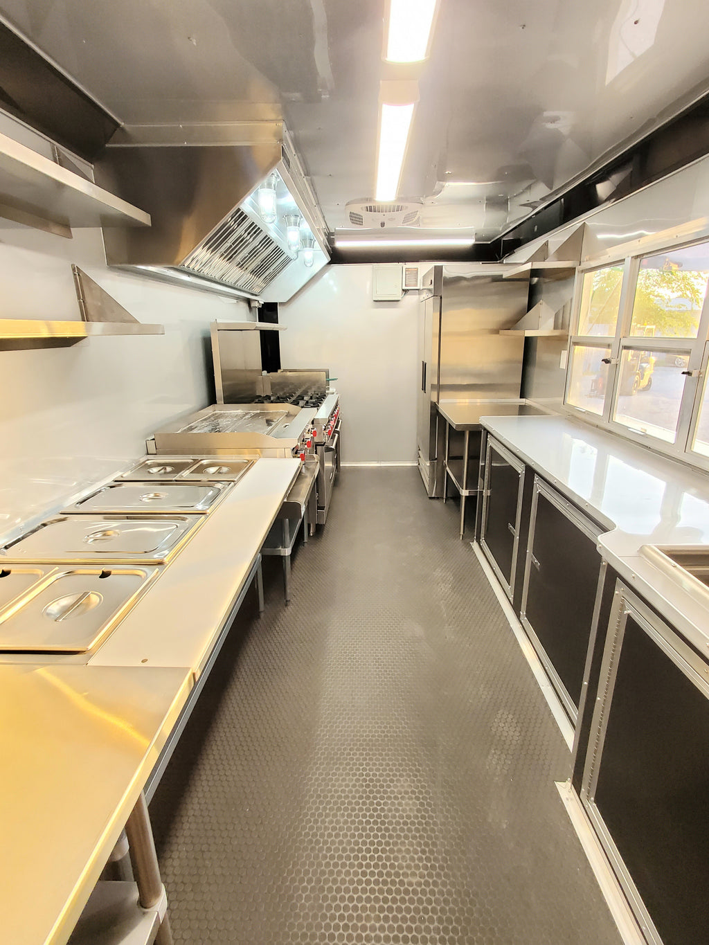 18 Ft Charcoal Gray Cooking Trailer