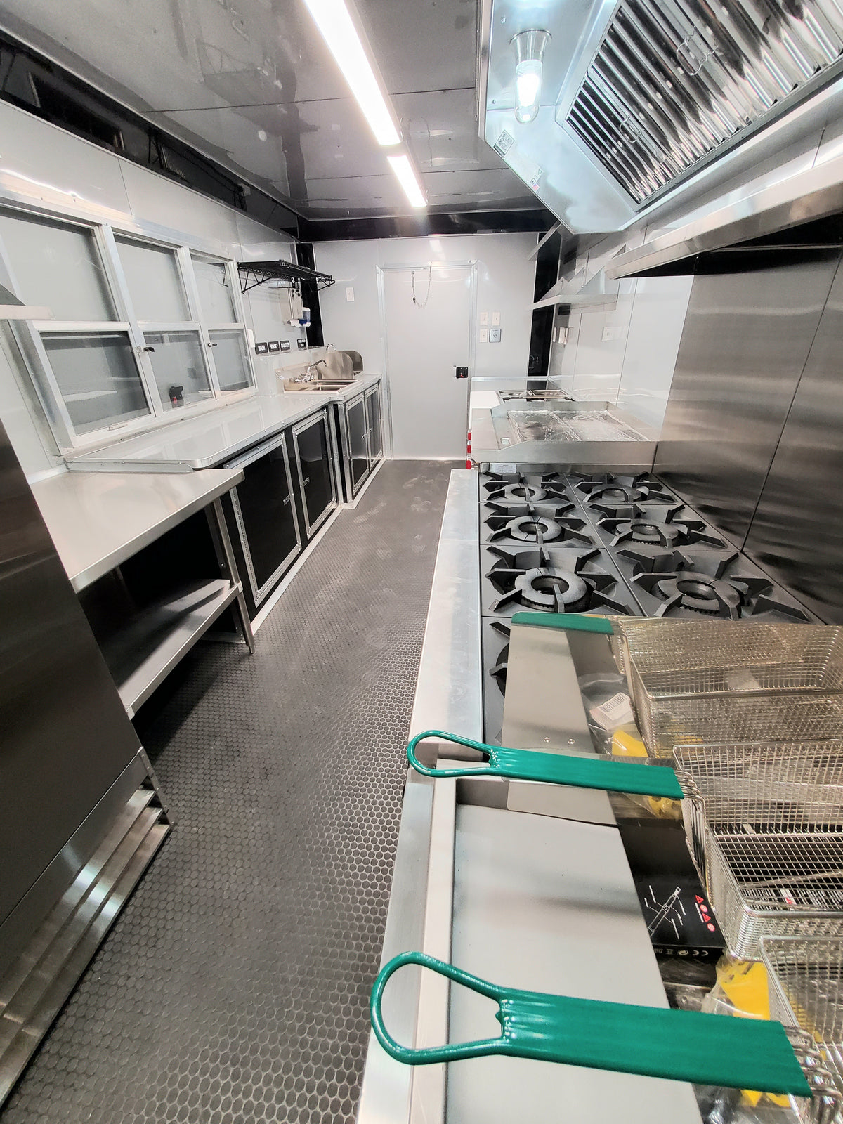 18 Ft Charcoal Gray Cooking Trailer