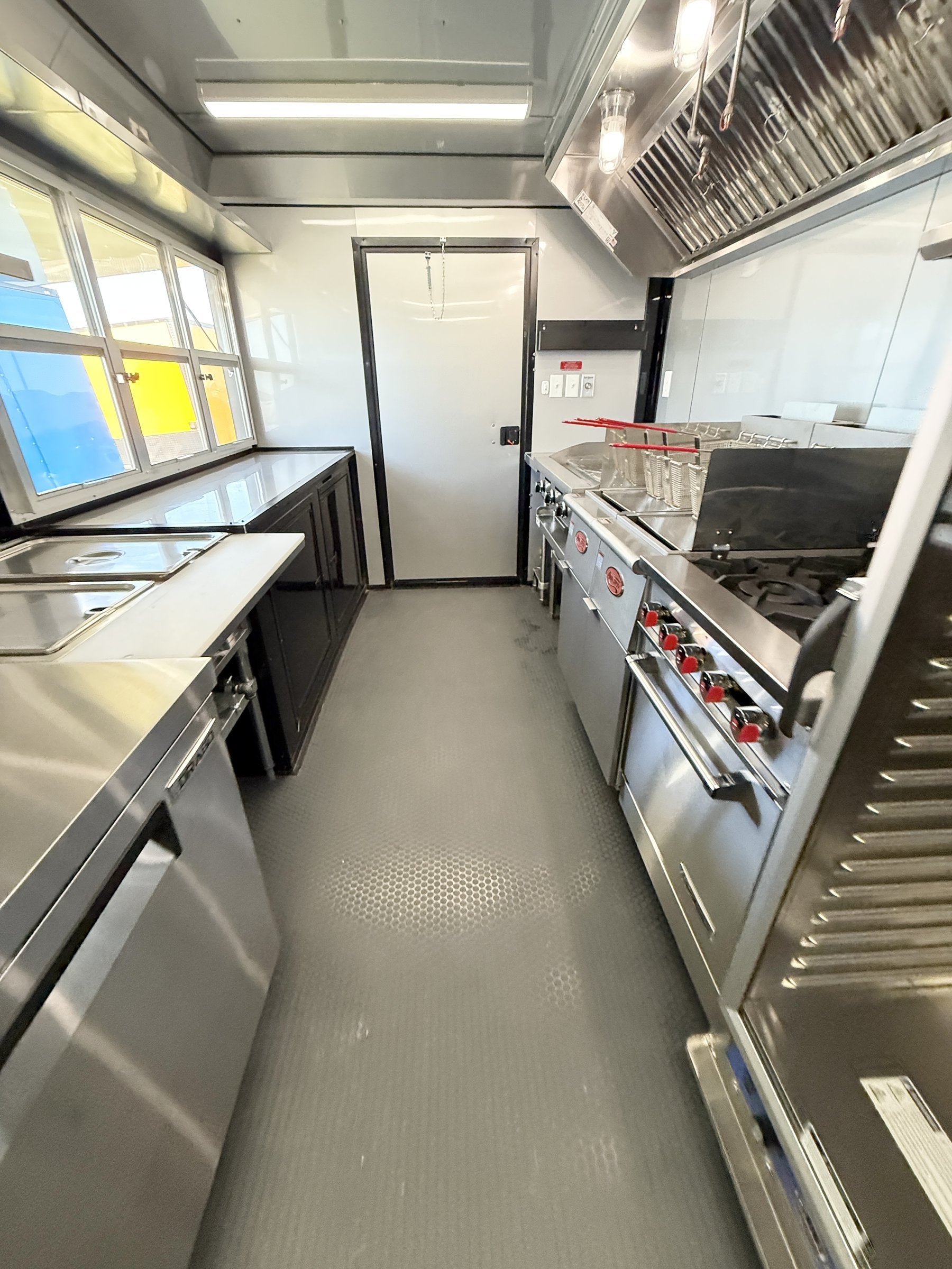 28 FT smoker concession trailer with restroom, interior cook line