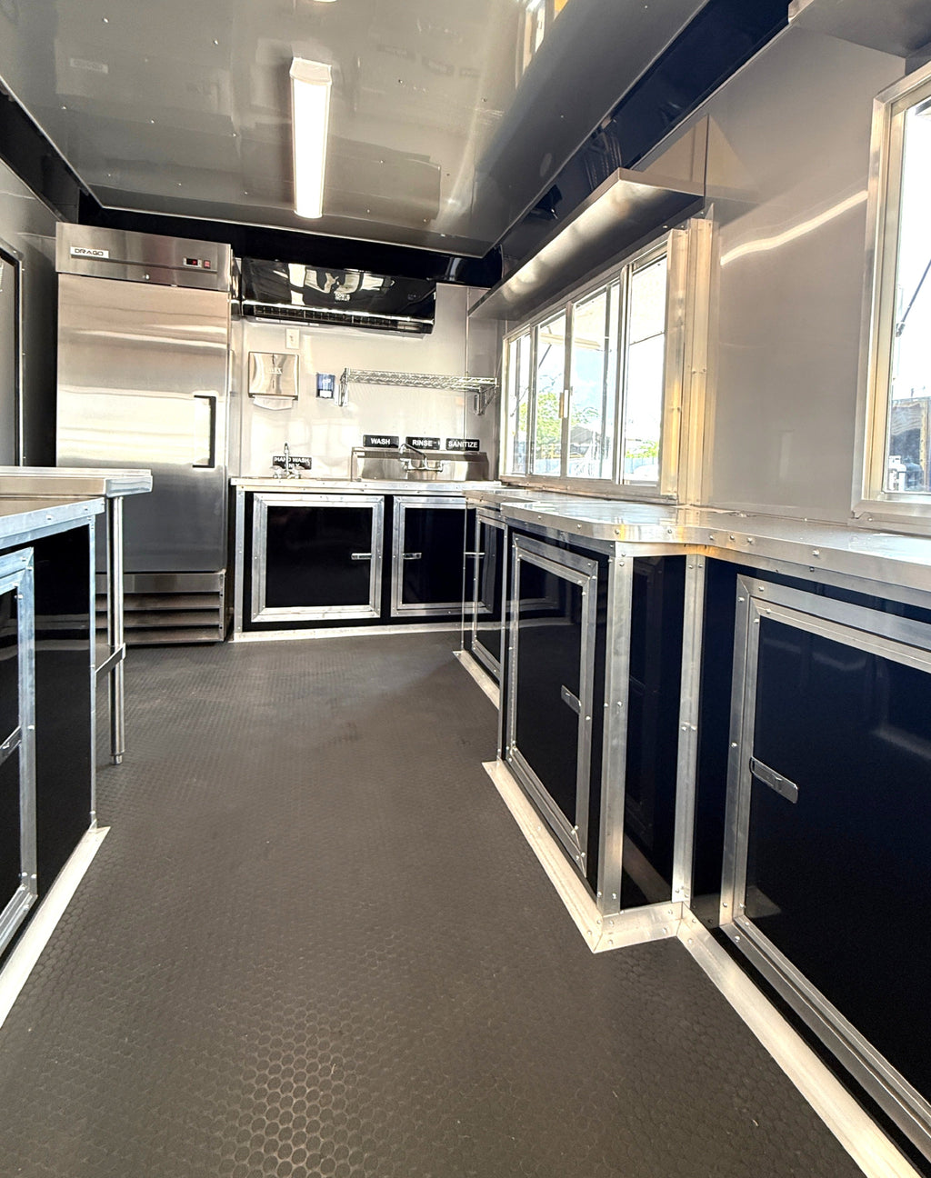 16 FT Funnel Cake Trailer