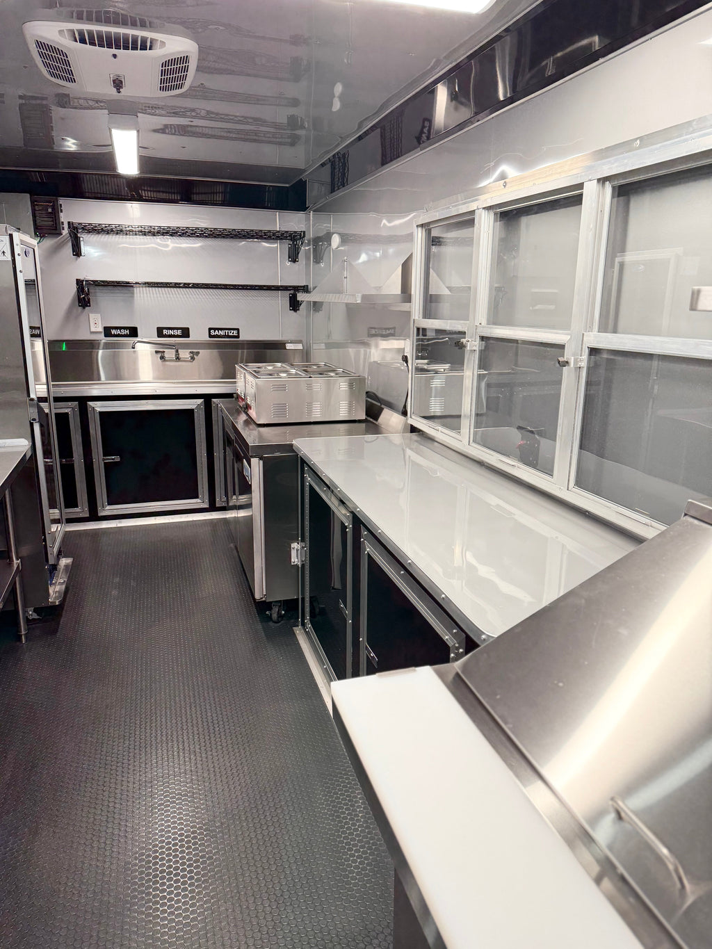 18 FT BBQ Trailer