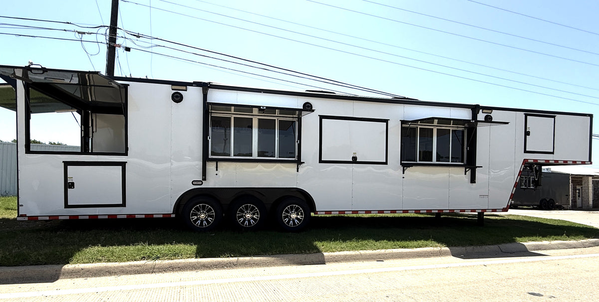 40 FT Gooseneck Southern Pride Rotisserie Smoker Trailer