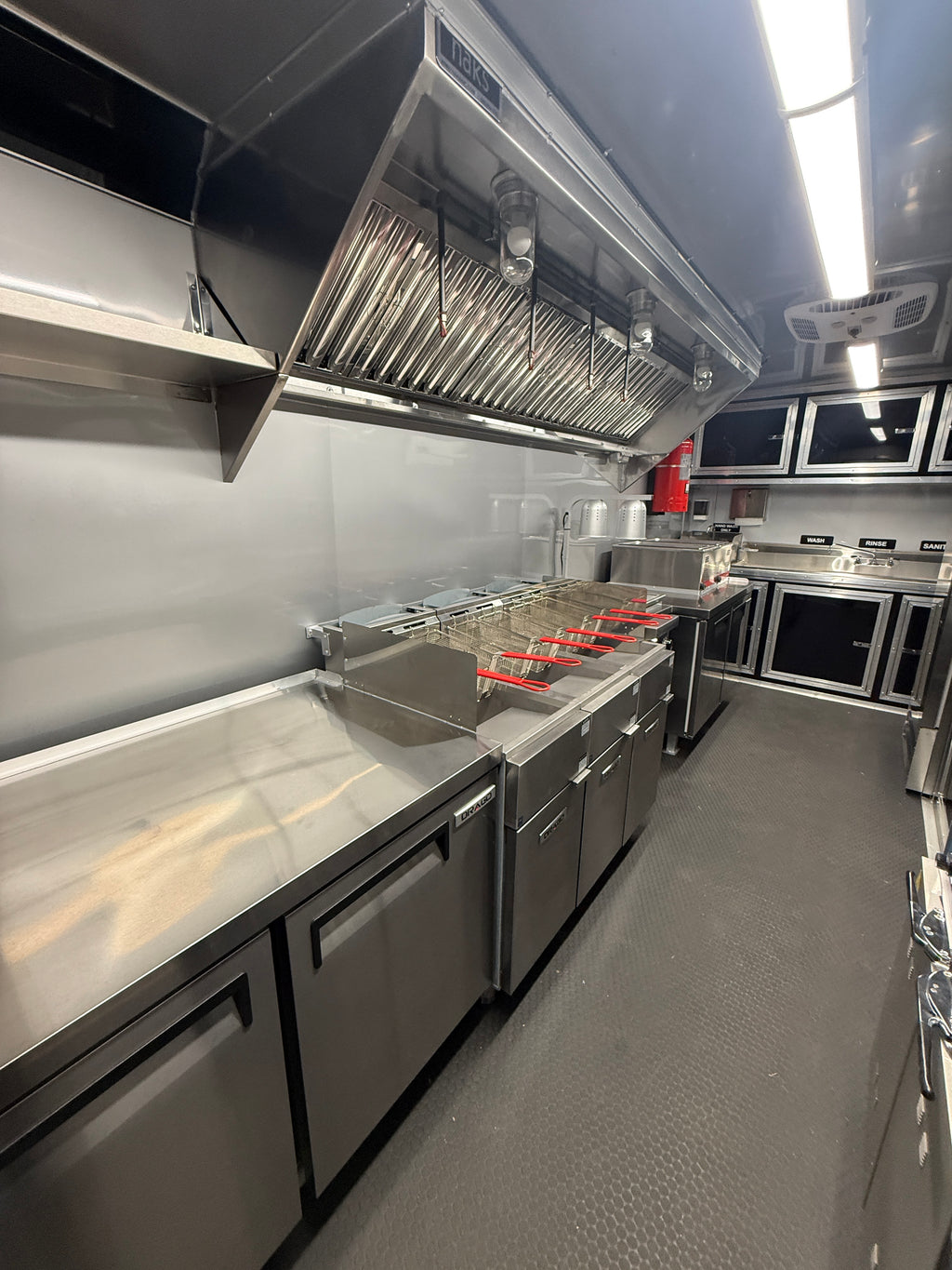 18 Ft Cooking- Fryer Trailer